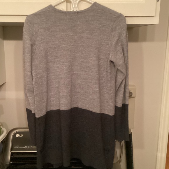 Adrienne Vittadini 50% merino wool vest - Picture 4 of 7